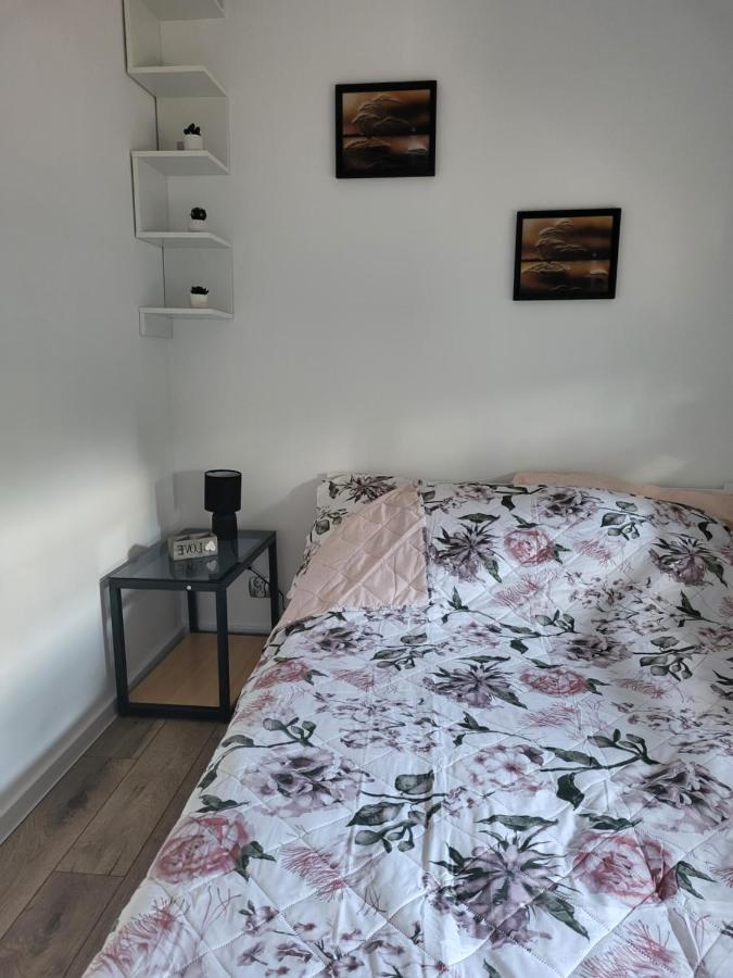 Zacisze Huta Villa Huta  Buitenkant foto